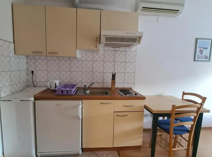 Emily Lejlighed Pula